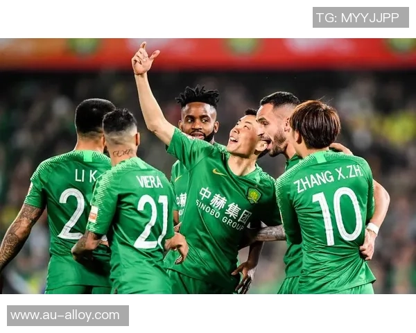 深圳足球队在亚运会积分榜上以71分稳居第一名引发热议 深圳足球队在亚运会积分榜上以71分稳居第一名引发热议