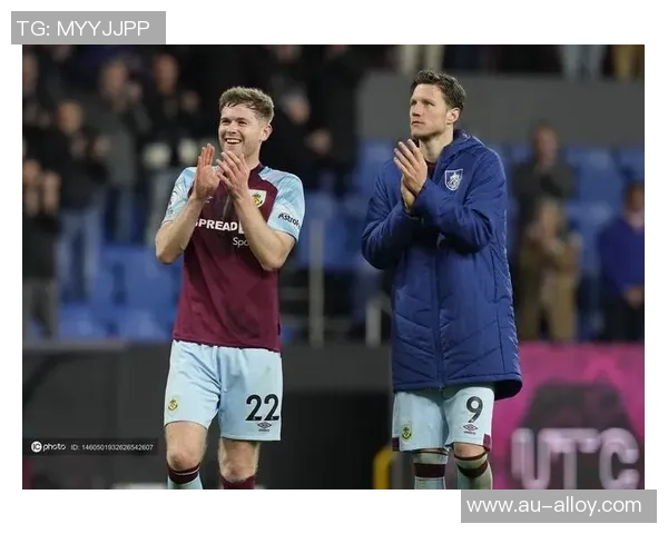 南安普顿对阵伯恩利直播全程回顾及精彩瞬间分析